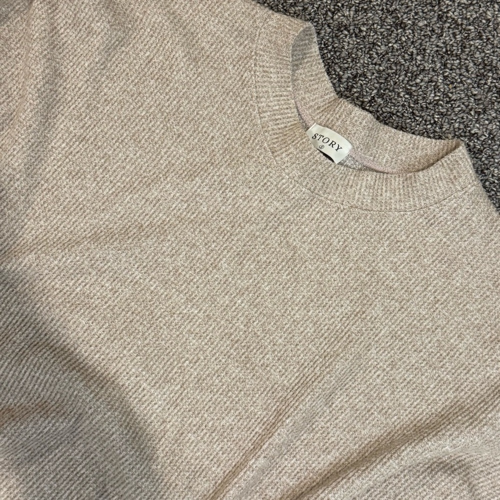 Story Beige Women's Crew Neck chunky fall Sweater - Picture 4 of 7
